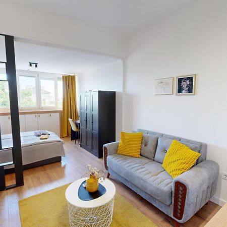 Modern City Stay Apartment 4 Min Walk From Alexander Nevski Sofia Bagian luar foto