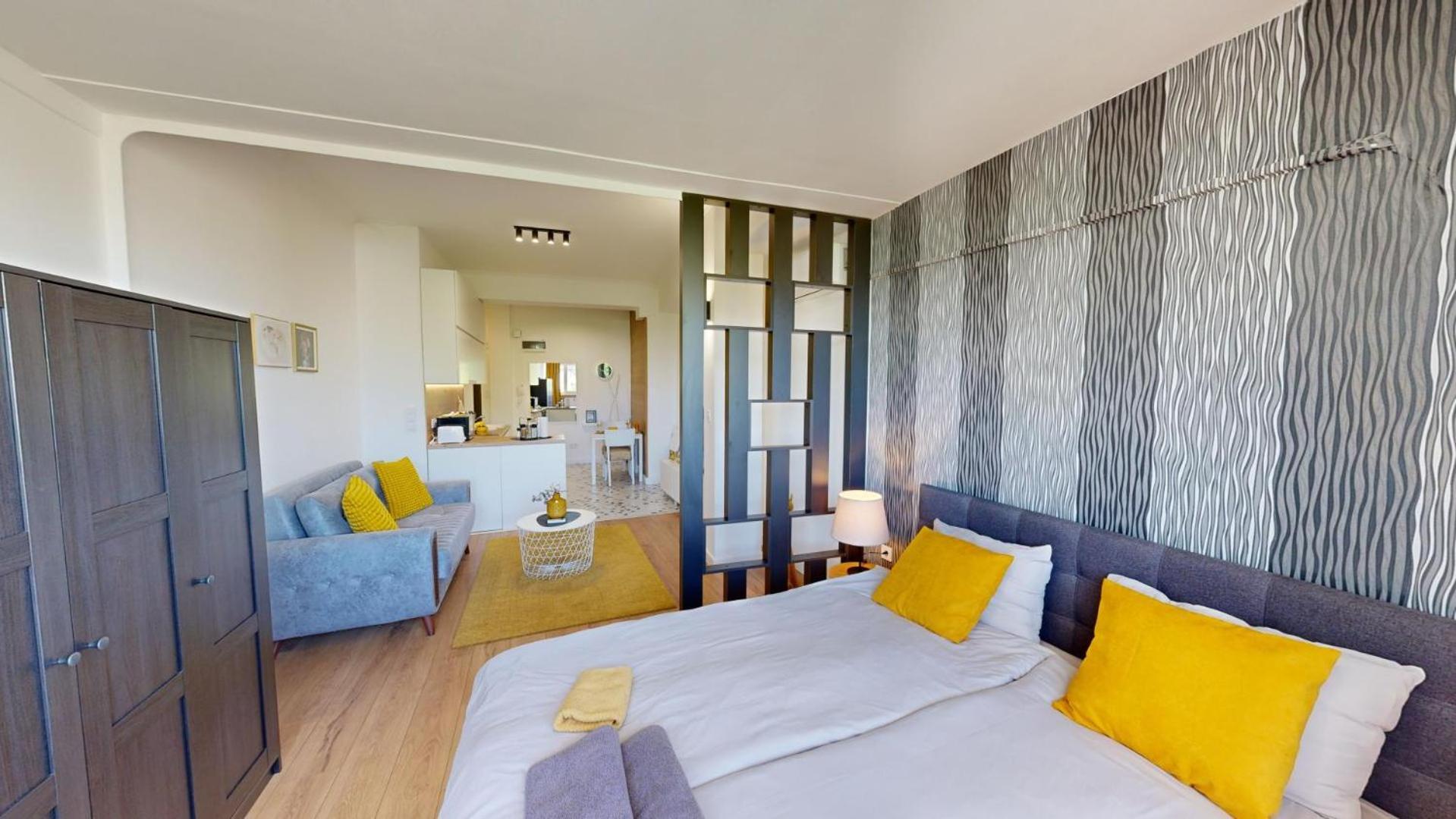 Modern City Stay Apartment 4 Min Walk From Alexander Nevski Sofia Bagian luar foto